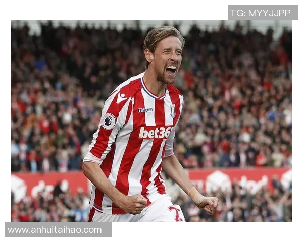 世界足坛最矮小足球明星是谁他的身高和成就让人惊讶