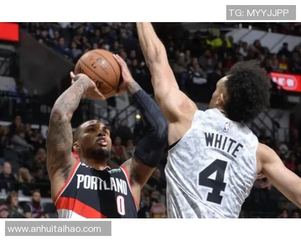 勇士与雷霆季后赛对决新泽州精彩回顾与分析 勇士与雷霆季后赛对决新泽州精彩回顾与分析