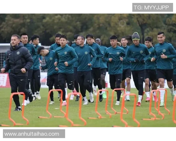 与足球明星并肩作战体验第一视角的激情与挑战