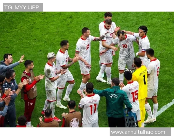 广州体育馆隆重送别足球明星致敬传奇球员的辉煌与奉献